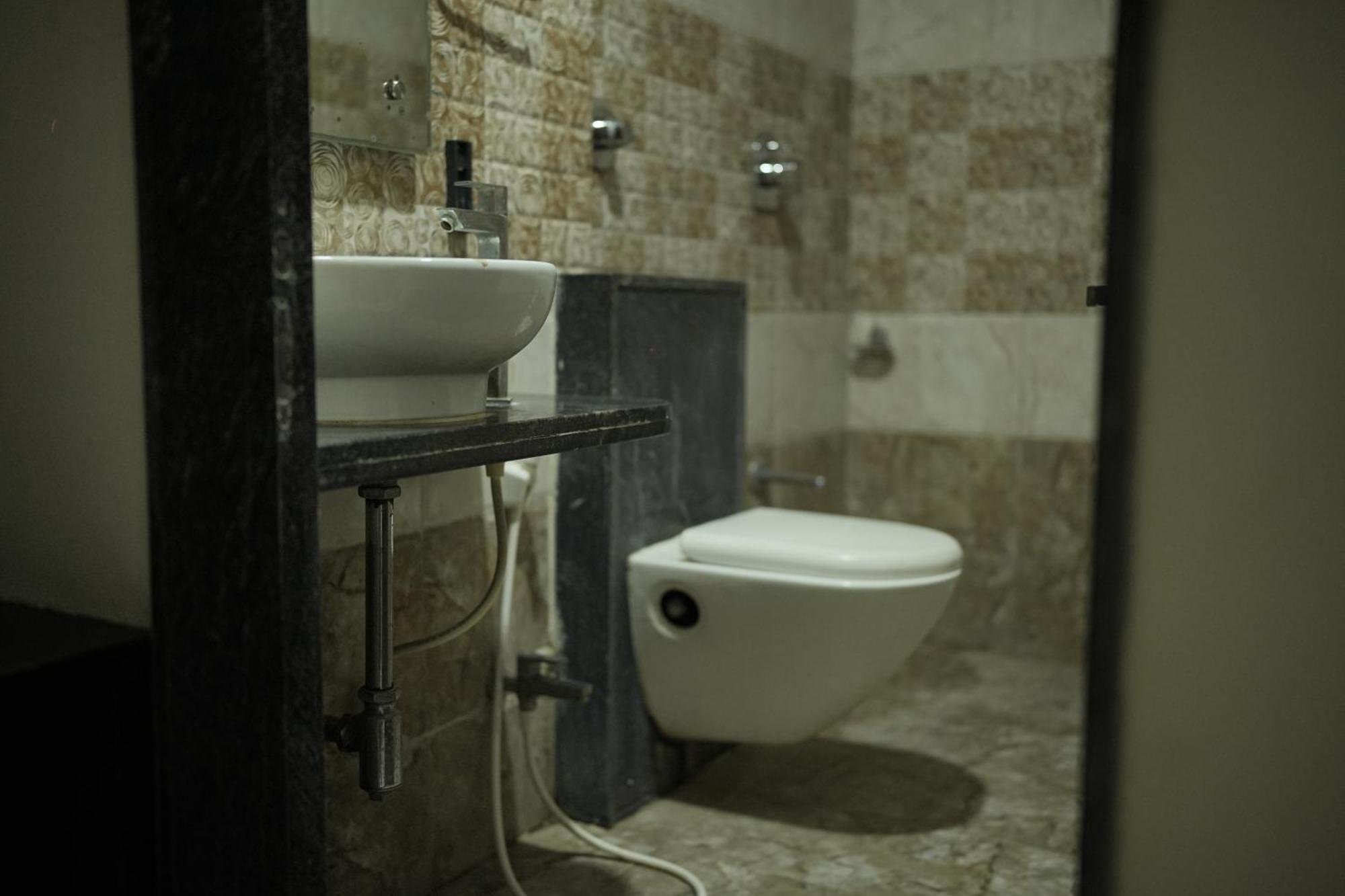 Atharva Hotel Kalaburagi Zewnętrze zdjęcie